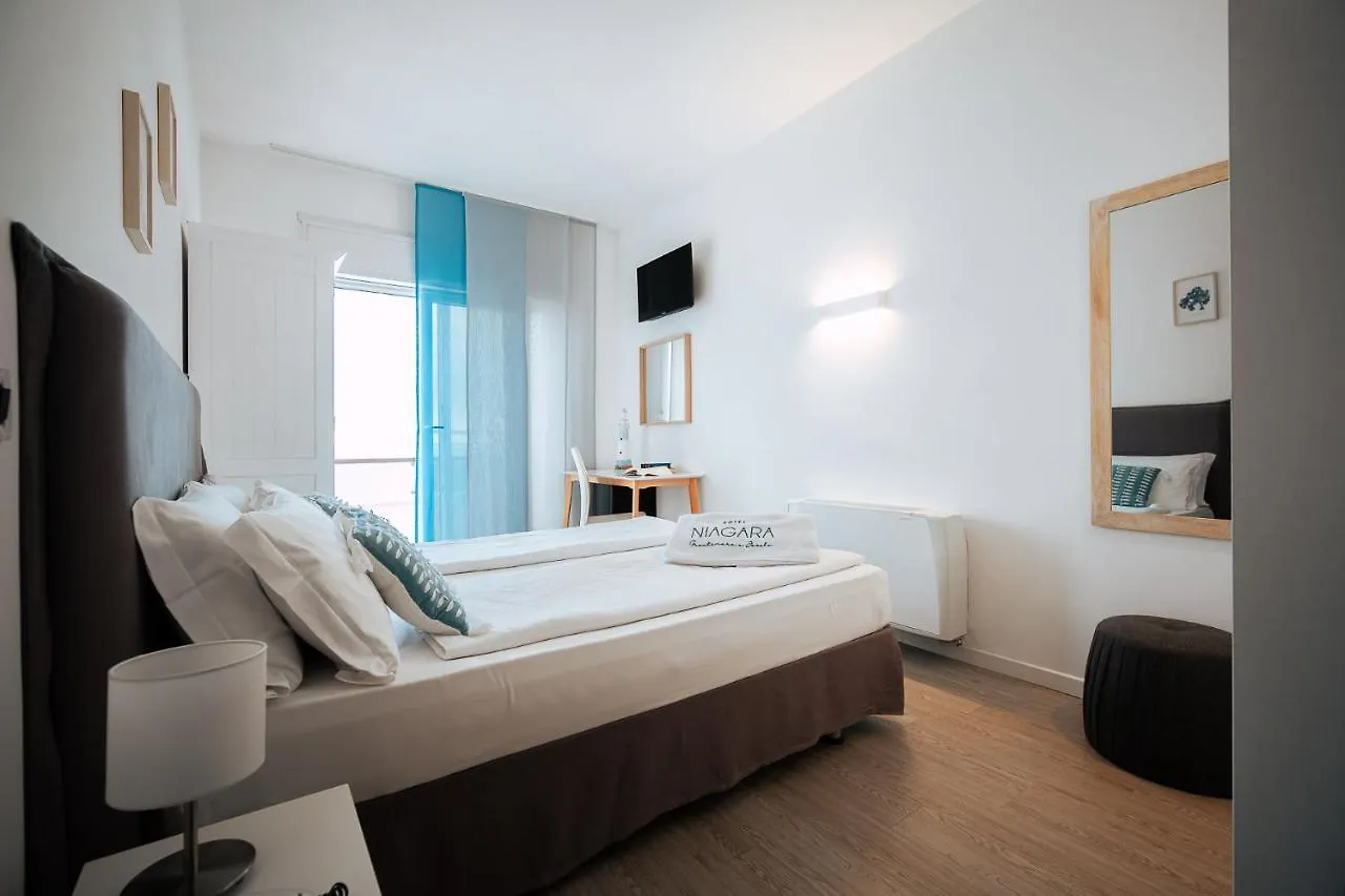 Hotel Niagara Τζεσόλο Λίντο 4*,