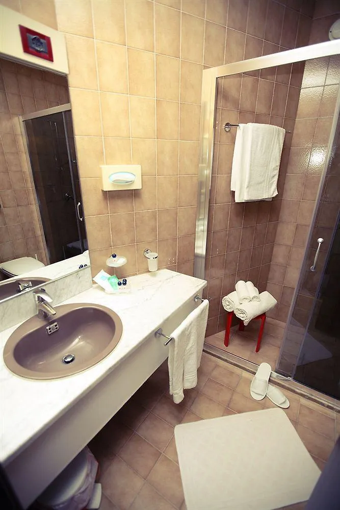 Hotel Niagara Τζεσόλο Λίντο 4*,